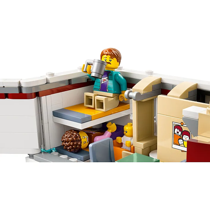 Конструктор LEGO City Приключенческий дом на колесах для отпуска (60454)