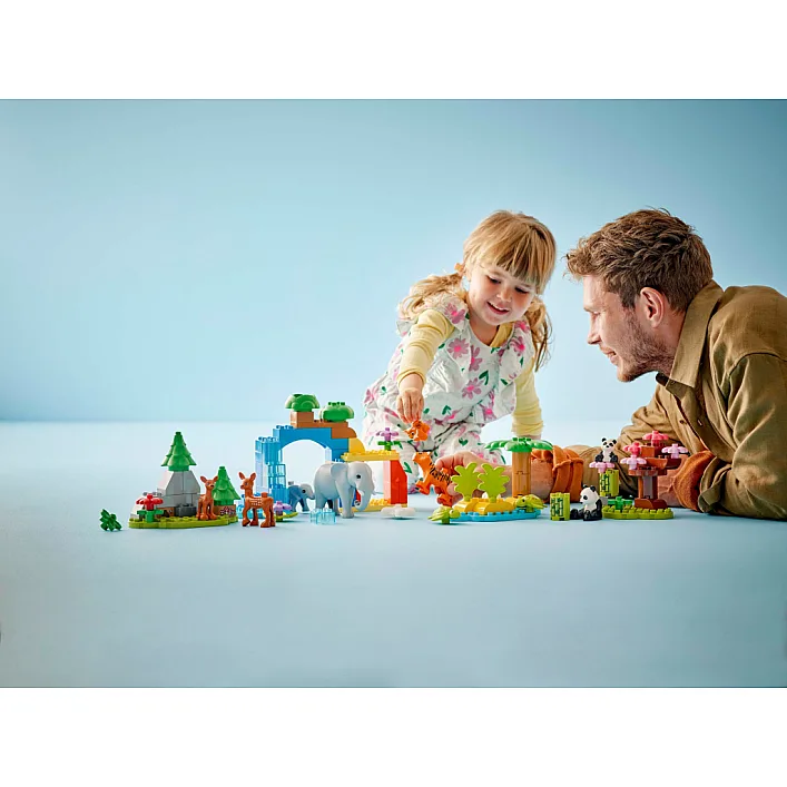 Конструктор LEGO DUPLO Town Семейства диких животных 3-в-1 (10446)
