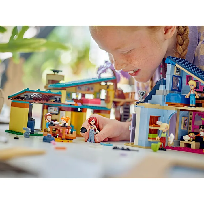 Конструктор LEGO Friends Семейные дома Олли и Пейсли 1126 деталей (42620)