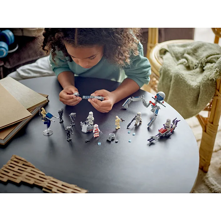 Конструктор LEGO Star Wars Клоны-пехотинцы и Боевой дроид. Боевой набор 215 деталей (75372)