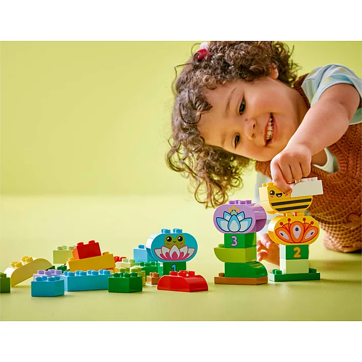 Конструктор LEGO DUPLO Town Творческий сад и цветы (10444-)