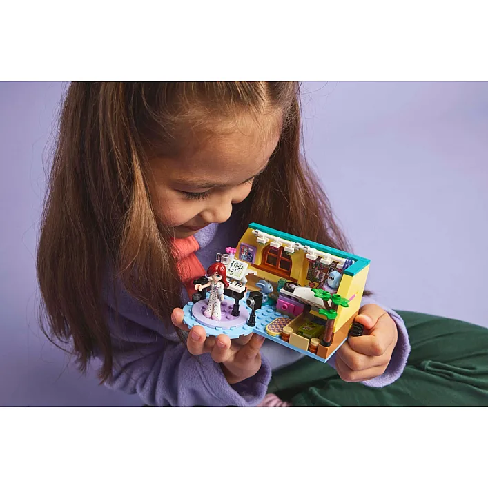 Конструктор LEGO Friends Комната Пейсли (42647)