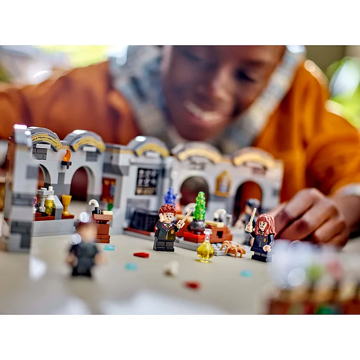 Конструктор LEGO Harry Potter Замок Хогвартс: Урок зельеварения (76431)