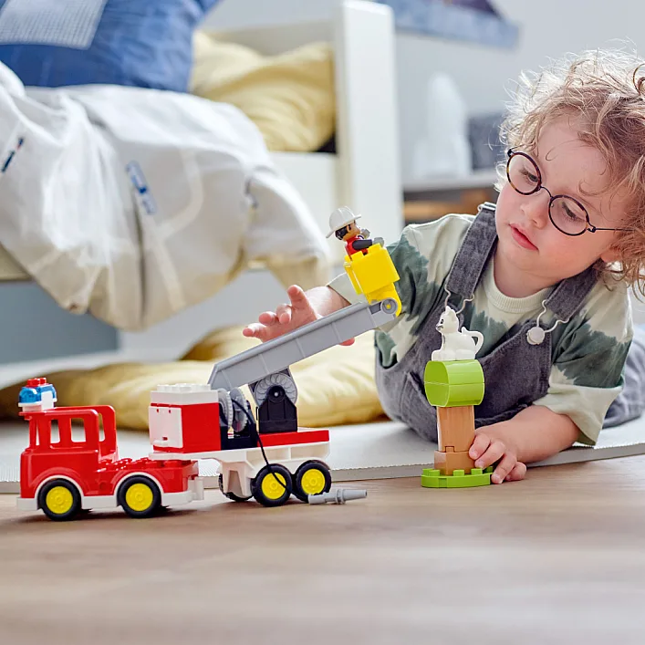 Конструктор LEGO DUPLO Town Пожежна машина 21 деталь (10969)