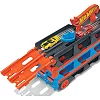 Ігровий набір Hot Wheels Вантажівка-транспортер "Суперперегони" (GVG37)