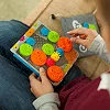 Игра-головоломка Fat Brain Toys Crankity Разноцветные шестерёнки (F140ML)