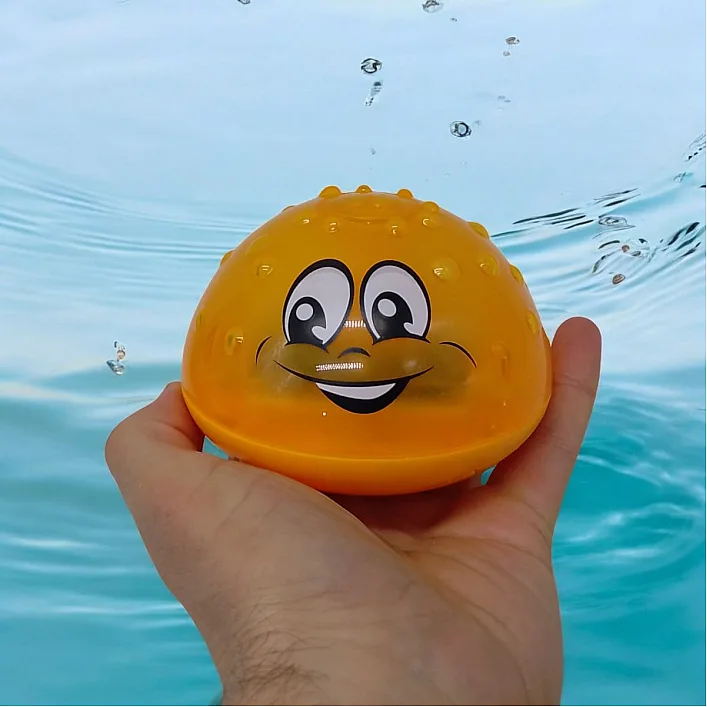 Игрушка-фонтанчик для ванны "Water Spray"
