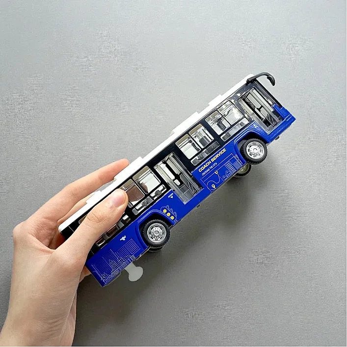 Автобус металопластик, (ЖОВТИЙ)