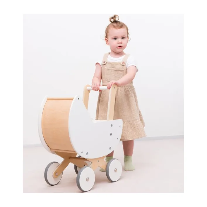 Коляска для кукол с постельным бельем (белая) New Classic Toys (10760)