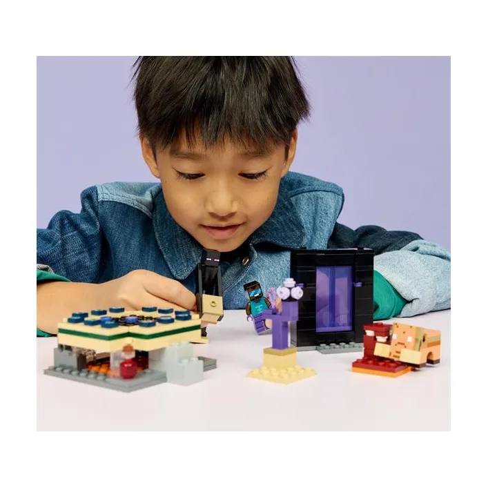Конструктор LEGO Minecraft Подорож до Нижнього світу та Порталу до Краю 192 Деталі (21584)