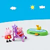 Ігровий набір PEPPA FIGURINES серії "Моменти з Пеппою" – СЕСТРИЧКИ НА ПРОГУЛЯНЦІ
