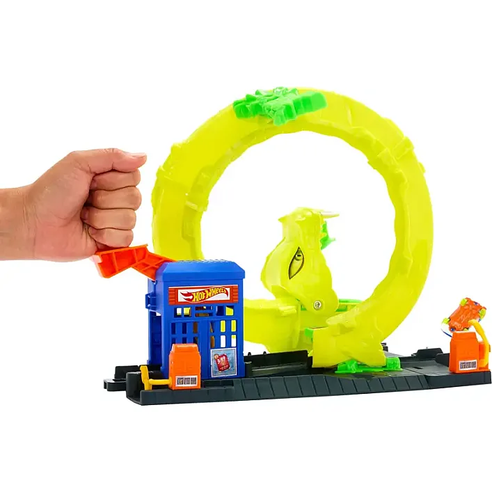 Игровой набор "Спиральная атака Змеи" JBM63 серии "Опасные создания" Hot Wheels (Нас9849)