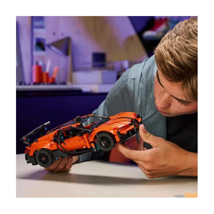 Конструктор LEGO Technic Гіперкар Bugatti Chiron Pur Sport 771 Деталь (42222)