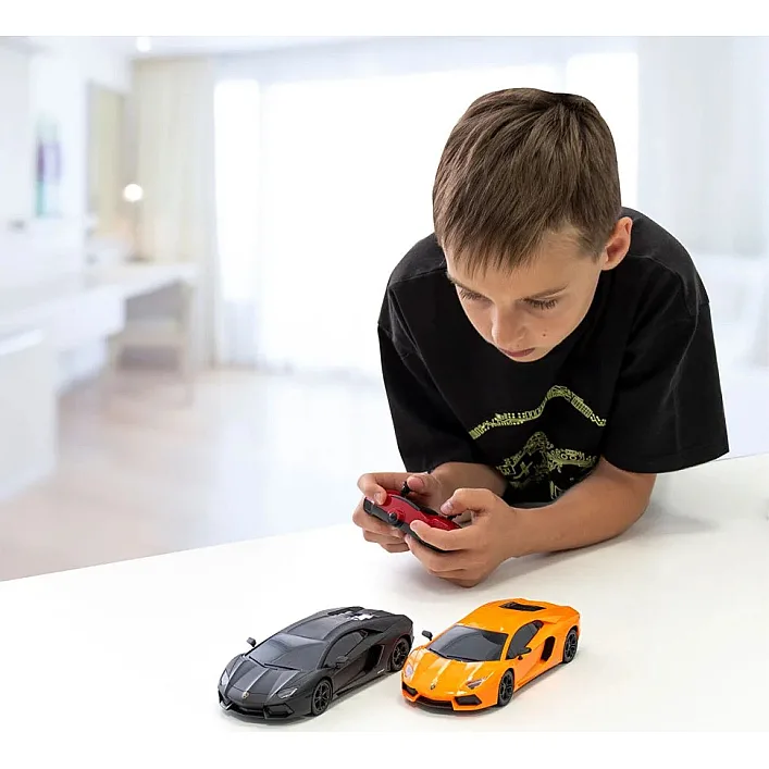 Автомобиль на радиоуправлении LAMBORGHINI AVENTADOR LP 700-4 KS DRIVE 124GLBB светятся фары