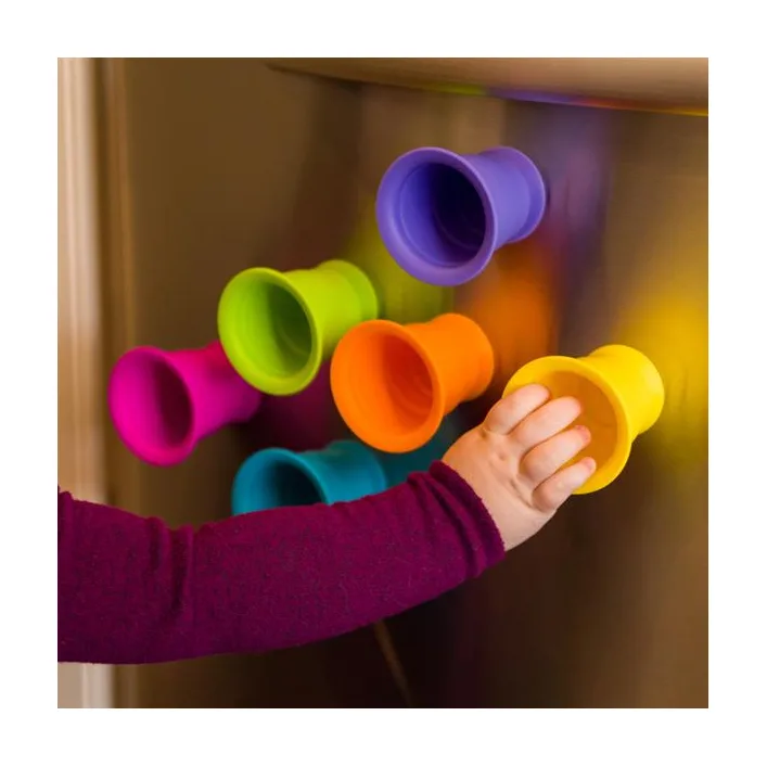 Тактильная игрушка Fat Brain Toys Suction Kupz Мягкие чашки 6 шт. (F183ML)