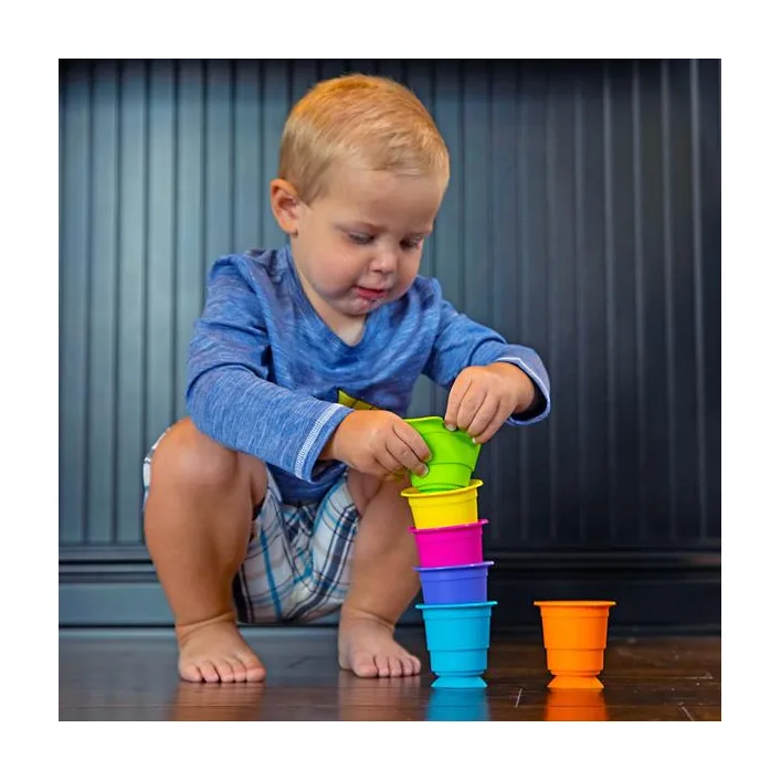 Тактильная игрушка Fat Brain Toys Suction Kupz Мягкие чашки 6 шт. (F183ML)