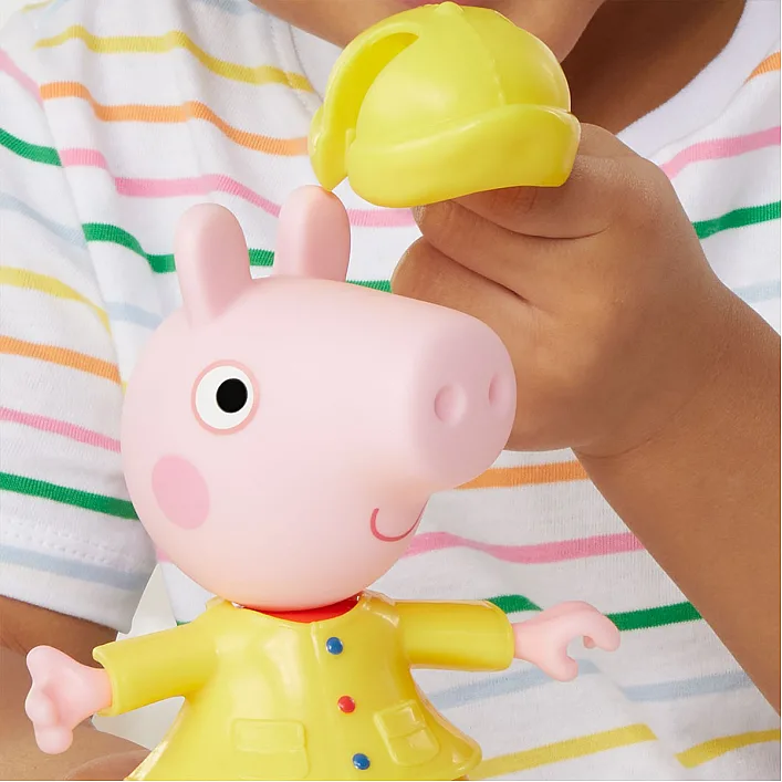 Игровой набор PEPPA FIGURINES серии "Модное приключение" - ОДЕЖИ ПЕППУ G0331 (Рез5289)