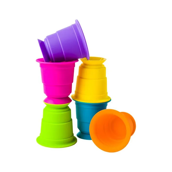 Тактильная игрушка Fat Brain Toys Suction Kupz Мягкие чашки 6 штук (FA183-1)