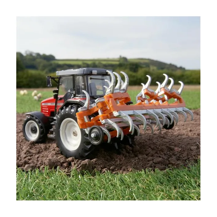 Модель Britains Трактор Massey Ferguson 6290 з культиватором 1:32 (43335)