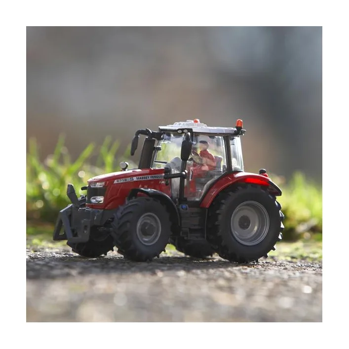 Модель Britains Трактор Massey Ferguson 6718 S 1:32 (43235)