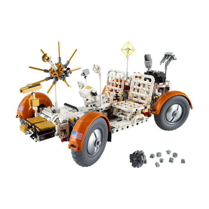 Конструктор LEGO Technic Лунный автомобиль NASA Apollo 1913 деталей (42182)