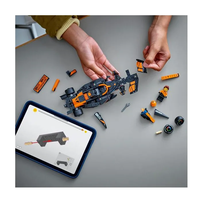 Конструктор LEGO Speed Champions Автомобіль для перегонів McLaren F1 Team MCL38, 269 деталей (77251)