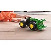 Машинка Трактор John Deere Kids Monster Treads с ковшом и большими колесами (47327)