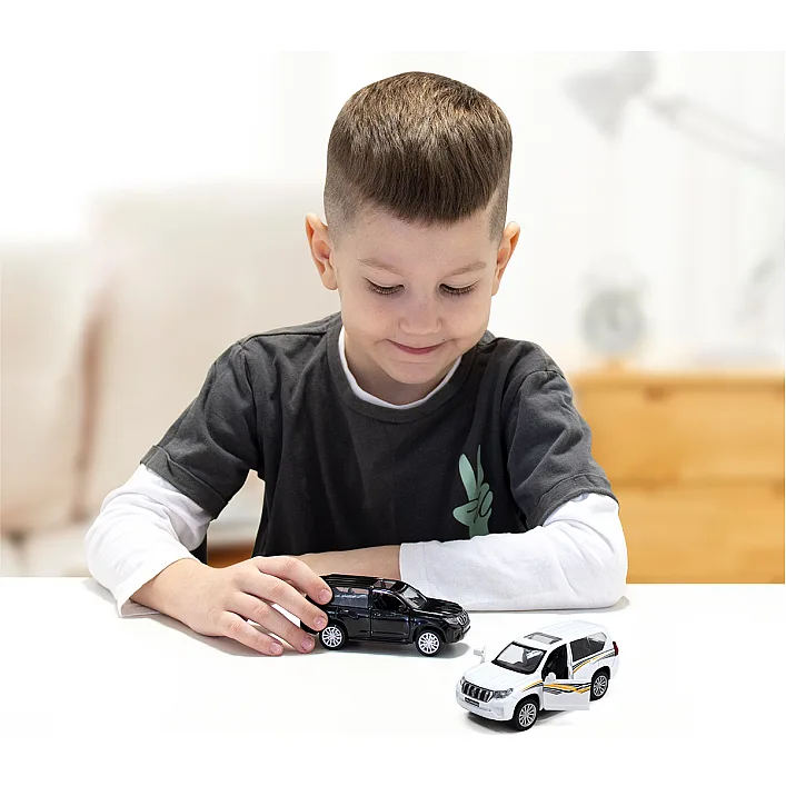 Автомодель - TOYOTA LAND CRUISER (чорний)