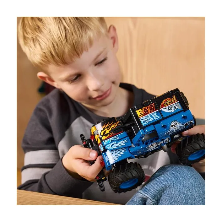 Конструктор LEGO Technic Monster Jam™ Grave Digger™ Вогонь і лід 263 Деталі (42219)
