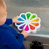 Игрушка-антистресс Fat Brain Toys dimpl digits Цветные лепестки (F275EN)
