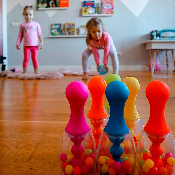 Игровой набор - ЯРКИЙ БОУЛИНГ (6 кеглей, шар, подставка) BX4511Z (Рез6649)